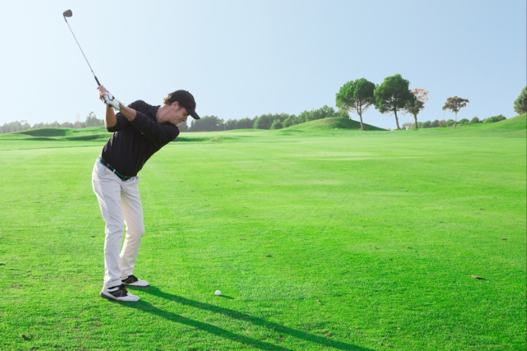 How To Fix Early Wrist Hinge With Driver? Tips When Driving For Golfers